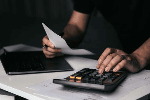 Information about qualifying for payday loan refinancing based on vehicle equity and income